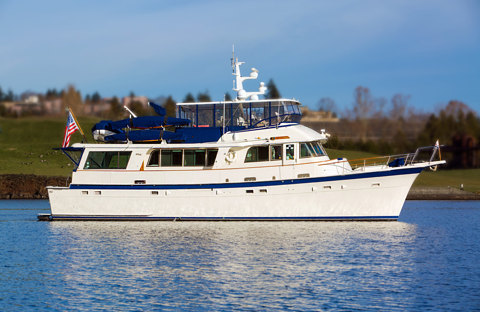 65' Hatteras LRC 1982 Hampton Yacht Group