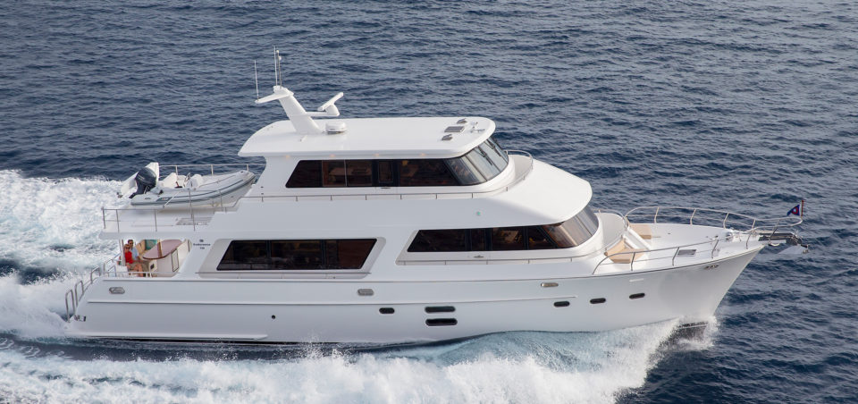 Endurance 750 Hampton Yacht Group